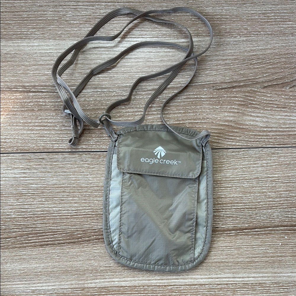 Eagle Creek Crossbody Bag